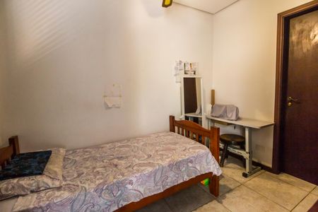 Casa de condomínio para alugar com 450m², 4 quartos e 3 vagasQuarto de Serviço