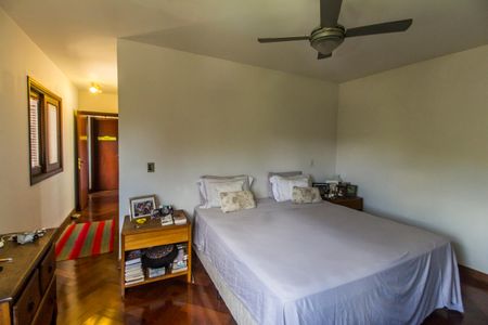 Casa de condomínio para alugar com 450m², 4 quartos e 3 vagasSuíte master