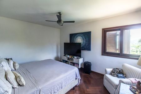 Casa de condomínio para alugar com 450m², 4 quartos e 3 vagasSuíte master