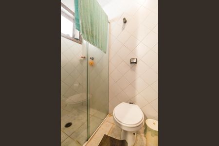 Casa de condomínio para alugar com 450m², 4 quartos e 3 vagasBanheiro de serviço