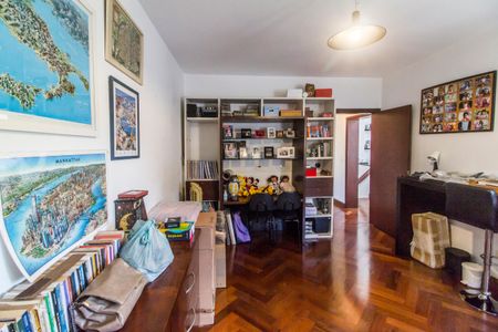 Casa de condomínio para alugar com 450m², 4 quartos e 3 vagasQuarto 4