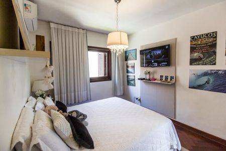 Casa de condomínio para alugar com 450m², 4 quartos e 3 vagasSuíte 2