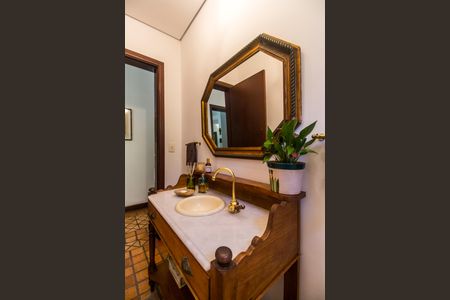 Casa de condomínio para alugar com 450m², 4 quartos e 3 vagasLavabo