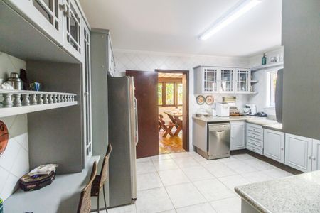 Casa de condomínio para alugar com 450m², 4 quartos e 3 vagasCozinha