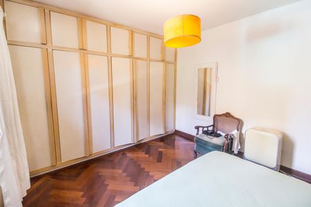 Casa de condomínio para alugar com 450m², 4 quartos e 3 vagasQuarto 3