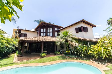 Casa de condomínio para alugar com 450m², 4 quartos e 3 vagasPiscina