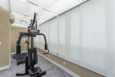 Casa de condomínio à venda com 300m², 3 quartos e 4 vagas Casa de condomínio à venda com 300m², 3 quartos e 4 vagasAcademia