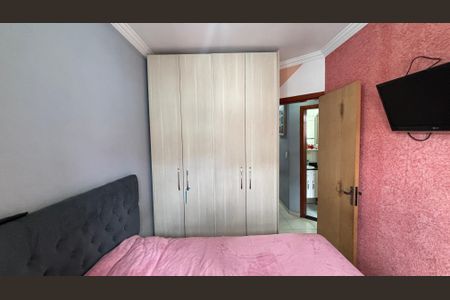 Apartamento à venda com 76m², 2 quartos e 2 vagasQuarto 2