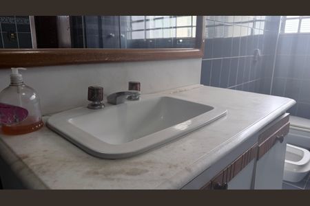 Casa à venda com 250m², 4 quartos e 3 vagasBanheiro da Suíte