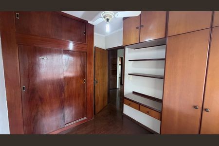 Casa à venda com 250m², 4 quartos e 3 vagasQuarto 1