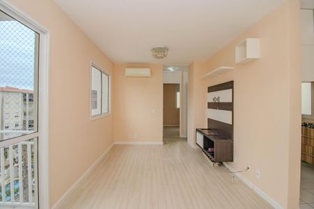 Sala de apartamento à venda com 2 quartos, 54m² em Protásio Alves, Porto Alegre