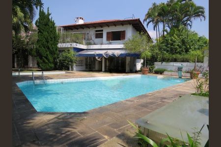 Casa de condomínio à venda com 678m², 4 quartos e 4 vagas