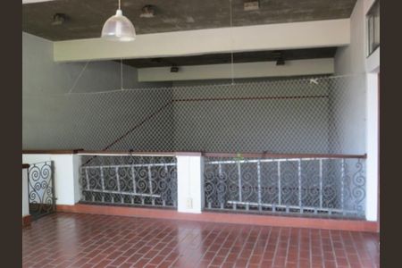 Casa de condomínio à venda com 678m², 4 quartos e 4 vagas