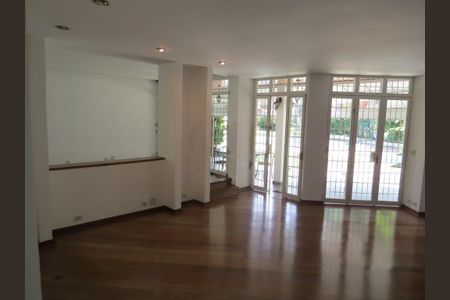 Casa de Condomínio à venda com 4 quartos, 678m² em Morumbi, São Paulo