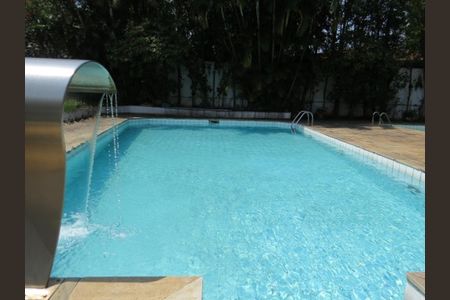 Casa de condomínio à venda com 678m², 4 quartos e 4 vagas