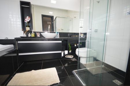 Casa à venda com 400m², 3 quartos e 6 vagas