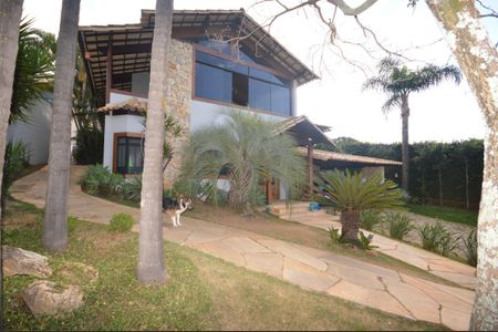 Casa à venda com 400m², 3 quartos e 6 vagas