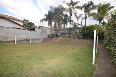 Casa à venda com 400m², 3 quartos e 6 vagas