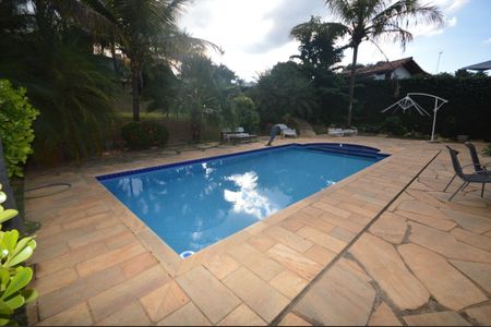 Casa à venda com 400m², 3 quartos e 6 vagas