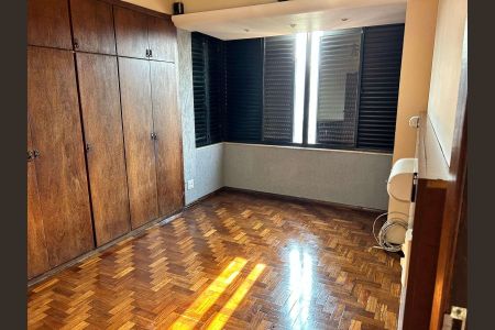Apartamento à venda com 245m², 4 quartos e 3 vagas