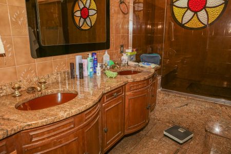 Apartamento à venda com 787m², 4 quartos e 14 vagasBanheiro da Suíte 3