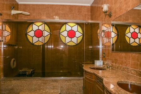 Apartamento à venda com 787m², 4 quartos e 14 vagasBanheiro da Suíte 2