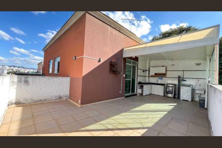Apartamento à venda com 83m², 4 quartos e 2 vagas