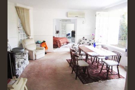 Casa à venda com 4 quartos, 600m² em Jardim Petropolis, São Paulo