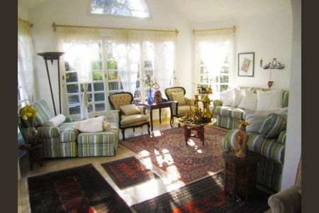 Casa à venda com 4 quartos, 600m² em Jardim Petropolis, São Paulo