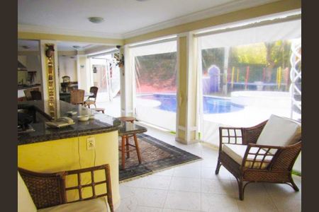 Casa à venda com 4 quartos, 600m² em Jardim Petropolis, São Paulo