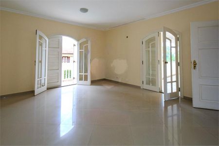 Casa à venda com 5 quartos, 770m² em Interlagos, São Paulo