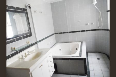 Casa à venda com 441m², 5 quartos e 4 vagas