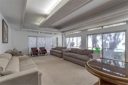 Casa à venda com 3 quartos, 393m² em Chácara Santo Antônio (Zona Sul), São Paulo