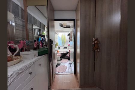 Casa à venda com 200m², 3 quartos e 2 vagasQuarto Suíte