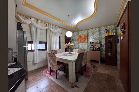 Casa à venda com 200m², 3 quartos e 2 vagasCozinha