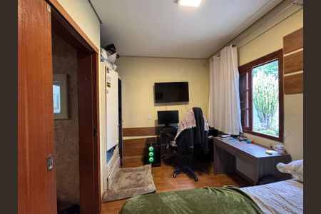 Casa à venda com 200m², 3 quartos e 2 vagasquarto 1