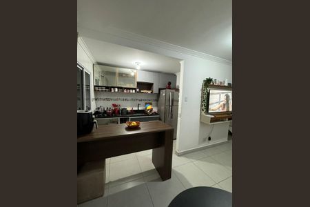 Casa de condomínio à venda com 70m², 2 quartos e 2 vagasCozinha