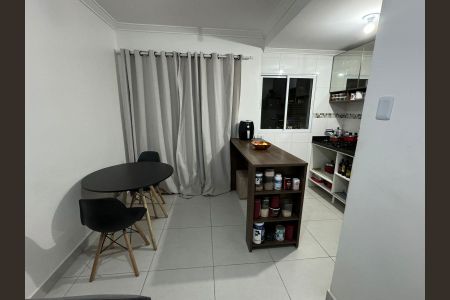 Cozinha de casa de condomínio à venda com 2 quartos, 70m² em Santa Maria, Osasco