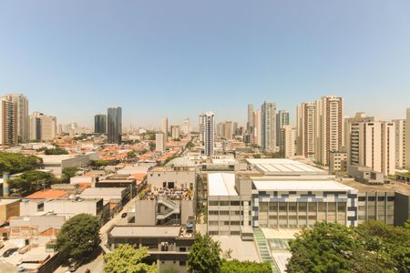 Apartamento à venda com 138m², 3 quartos e 3 vagasVaranda - Vista 