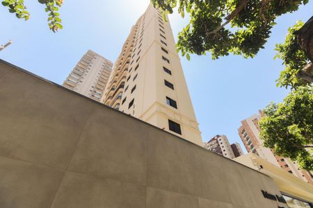 Apartamento à venda com 138m², 3 quartos e 3 vagasCondomínio - Fachada 