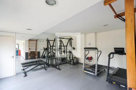 Apartamento à venda com 138m², 3 quartos e 3 vagasCondomínio - Academia 