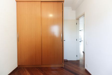 Apartamento à venda com 138m², 3 quartos e 3 vagasQuarto 2
