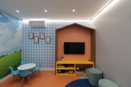 Apartamento para alugar com 35m², 2 quartos e sem vagaÁrea comum - Brinquedoteca