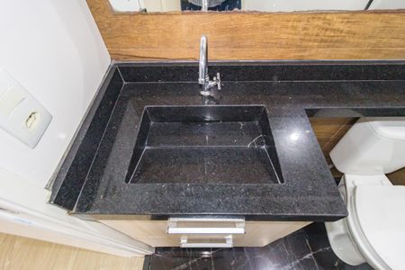 Apartamento para alugar com 32m², 1 quarto e sem vaga Apartamento para alugar com 32m², 1 quarto e sem vagaDetalhe - Banheiro