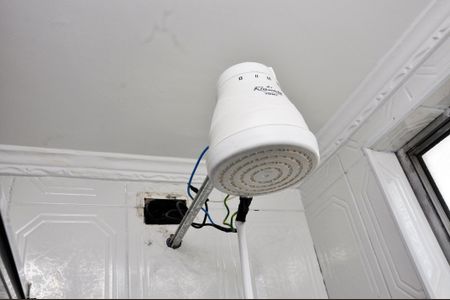 Apartamento à venda com 50m², 2 quartos e 1 vagaDetalhe - Banheiro Social