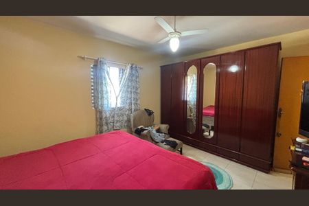 Casa à venda com 173m², 2 quartos e 2 vagas Casa à venda com 173m², 2 quartos e 2 vagasQuarto 2