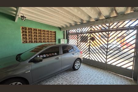 Casa à venda com 173m², 2 quartos e 2 vagas Casa à venda com 173m², 2 quartos e 2 vagasGaragem