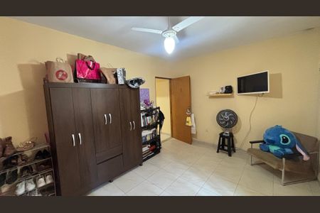 Casa à venda com 173m², 2 quartos e 2 vagas Casa à venda com 173m², 2 quartos e 2 vagasQuarto 1