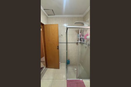 Casa à venda com 173m², 2 quartos e 2 vagas Casa à venda com 173m², 2 quartos e 2 vagasBanheiro