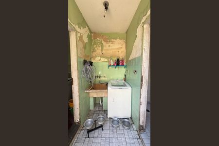 Casa à venda com 173m², 2 quartos e 2 vagas Casa à venda com 173m², 2 quartos e 2 vagasQuintal - area de Serviço